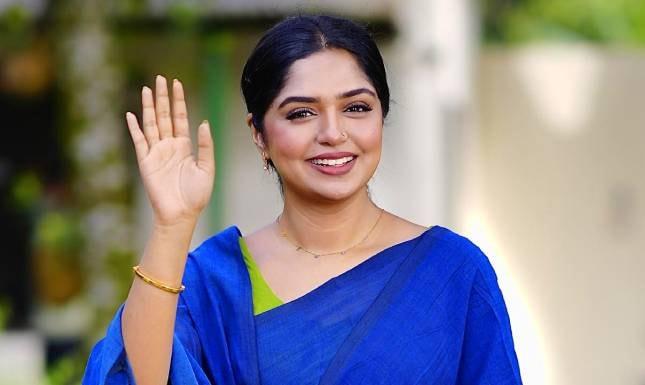 সবাইকে খুশি করা যাবে না কোনোভাবেই: হিমি