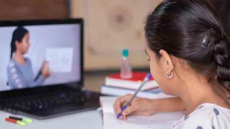 অনলাইন–অফলাইন ক্লাস ব্যবস্থা ঢাকাতেই সীমাবদ্ধ, সারাদেশে নয়