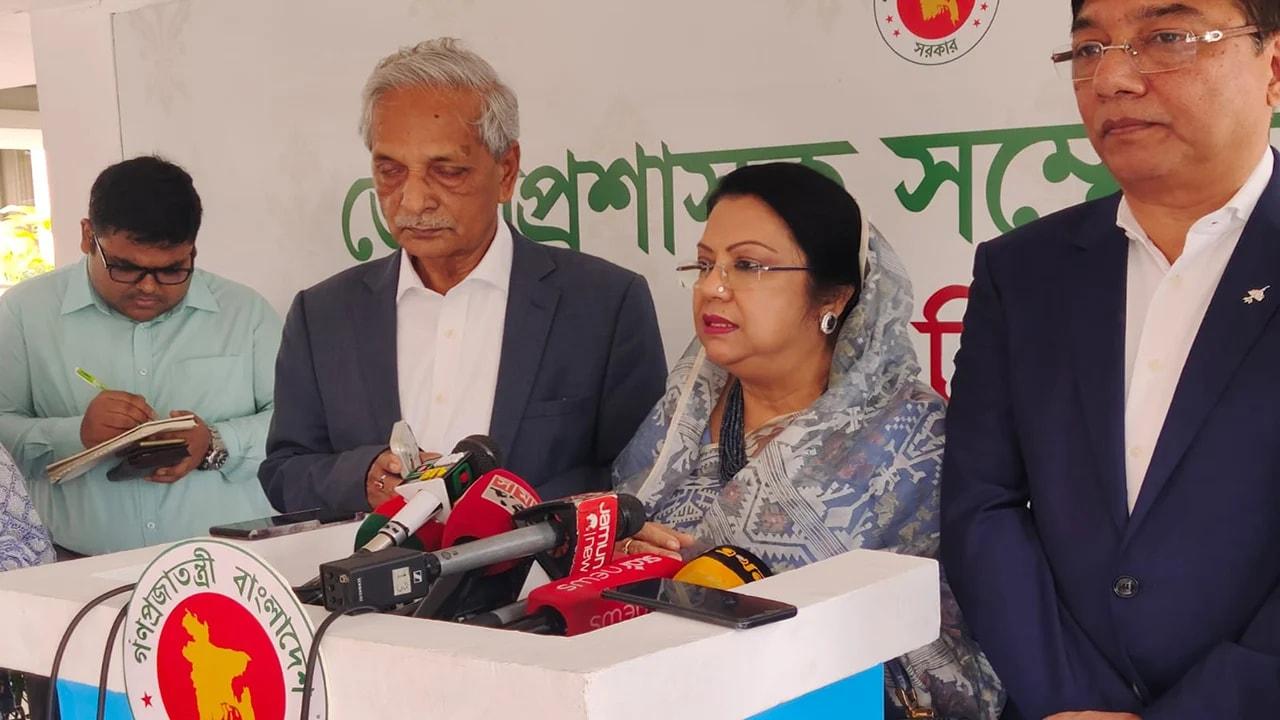 বেসামরিক বিমান পরিবহন ও পর্যটন মন্ত্রী আফরোজা খানম (রিতা)
