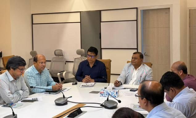 আগামী শিক্ষাবর্ষে শতভাগ নির্ভুল পাঠ্যবই সরবরাহের নির্দেশ শিক্ষা সচিবের