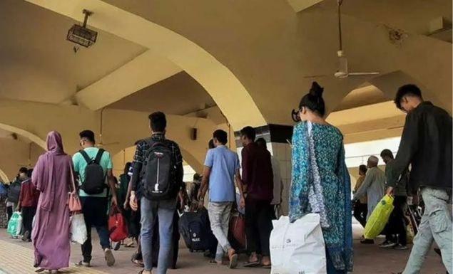 সামান্য অসতর্কতায় ঘটতে পারে দুর্ঘটনা কিংবা নিরাপত্তাজনিত ঝুঁকি