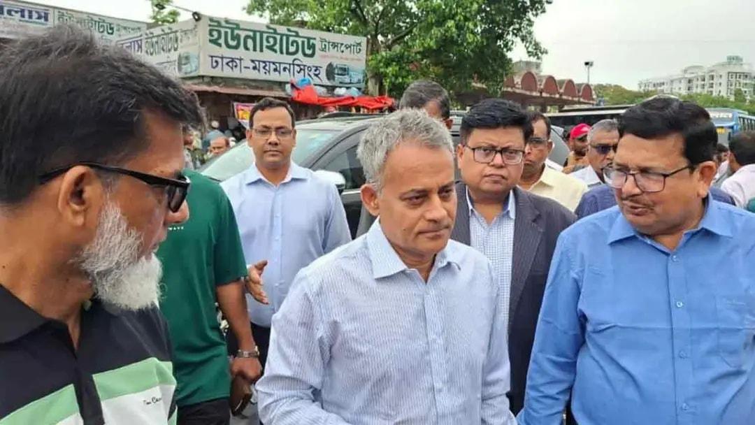 সড়ক পরিবহন ও সেতু, রেলপথ এবং নৌ পরিবহনমন্ত্রী শেখ রবিউল আলম