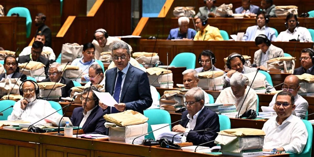 ১১ বছর পর নতুন পে-স্কেলের ঘোষণা বাজেটে