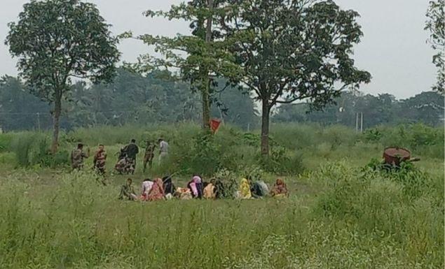 চাঁপাইনবাবগঞ্জ সীমান্তে পুশইনের চেষ্টা, প্রতিরোধে বিজিবি-জনতা