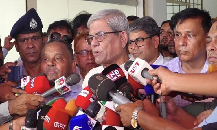 রংপুরে পল্লী মেলা ও মতবিনিময় সভায় মির্জা ফখরুল