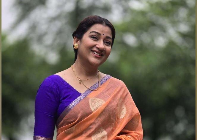 তারকাদের উপহার-প্রচার বিতর্কে নতুন মাত্রা, অভিজ্ঞতা জানালেন দীপা