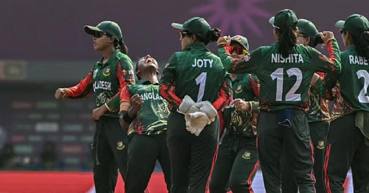 টসে জিতে বাংলাদেশকে ব্যাটিংয়ে পাঠাল ইন্দোনেশিয়া