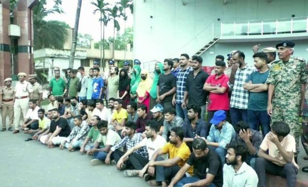 ভারতে সাজাভোগের পর বেনাপোল সীমান্ত দিয়ে দেশে ফিরলেন ৪৭ বাংলাদেশি
