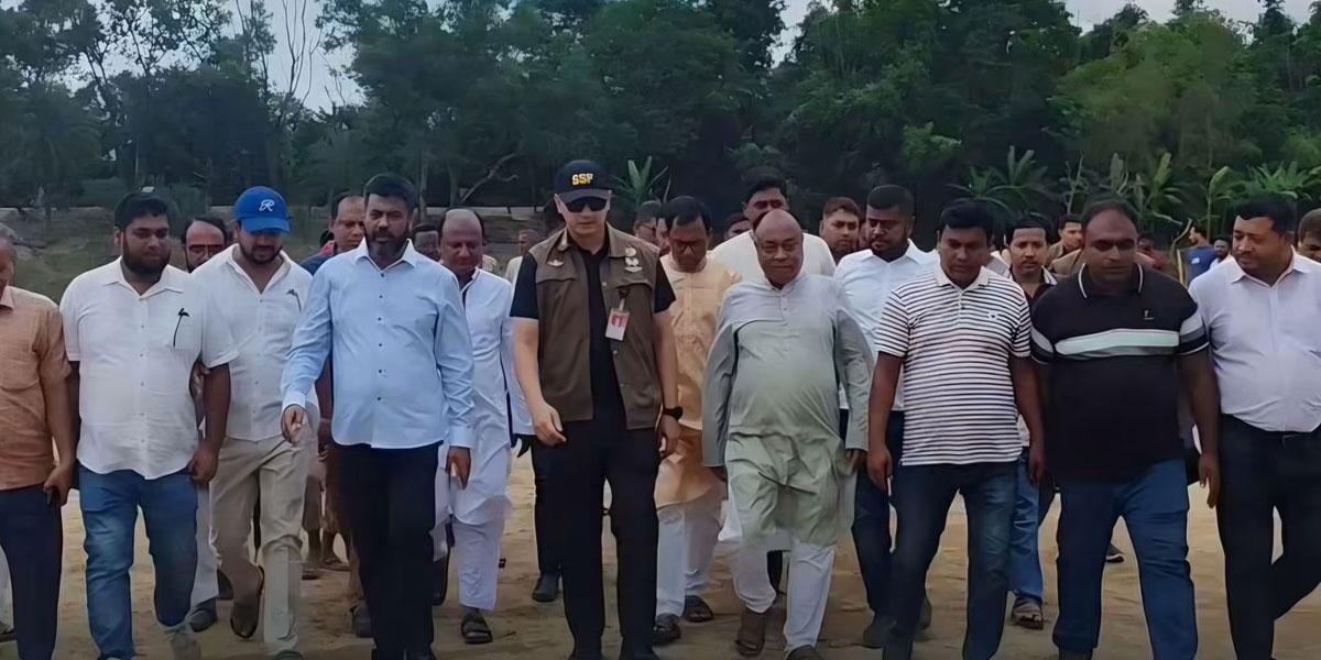 নিরাপত্তাব্যবস্থা পরিদর্শন করছেন কর্মকর্তা ও দায়িত্বপ্রাপ্তরা
