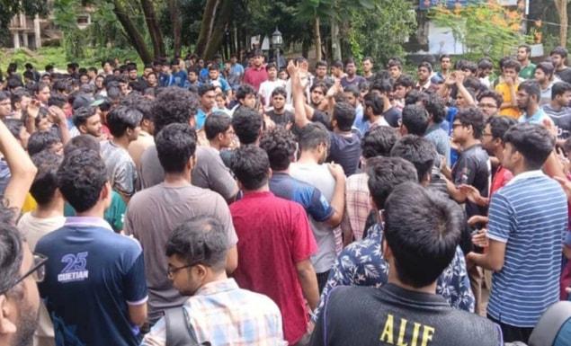 ‘কমপ্লিট শাটডাউন’ চুয়েট, ক্লাস-পরীক্ষা বন্ধ