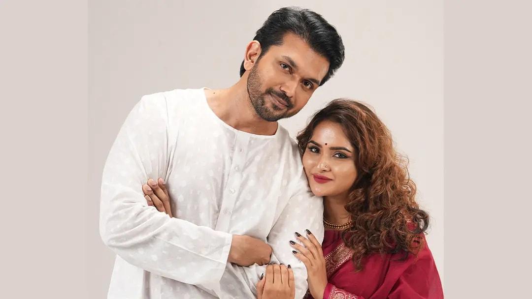 ‘হ্যাপিলি ম্যারিড’ ওয়েব ফিল্মে আরিফিন শুভ ও কেয়া পায়েল।