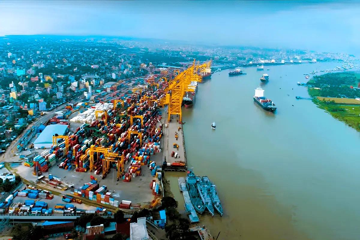 চট্টগ্রাম বন্দরের আরও তিন টার্মিনালে বিদেশি অপারেটর নিয়োগের আলোচনা