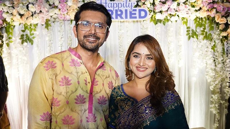 হ্যাপিলি ম্যারিড’ থাকতে হলে কী লাগে, জানালেন শুভ-কেয়া