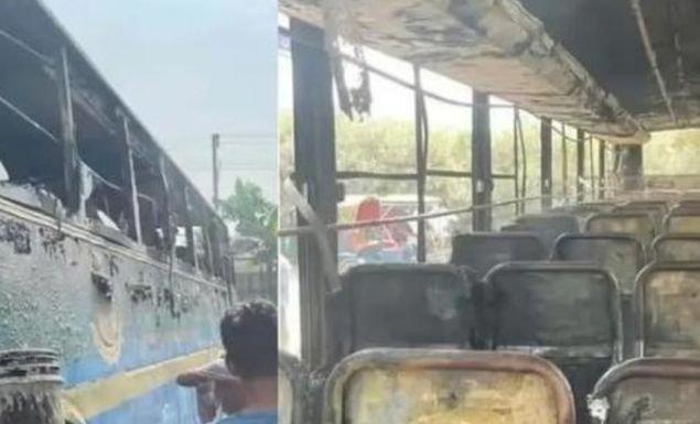 জগন্নাথ বিশ্ববিদ্যালয়ের ‘নোঙর’ বাসে আগুন