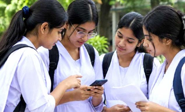 ২০২৬-২৭ শিক্ষাবর্ষে একাদশ শ্রেণীতে ভর্তির তৃতীয় ধাপের অনলাইন আবেদন আগামীকাল ২৬ অক্টোবর ২০২৬ তারিখ থেকে শুরু হবে