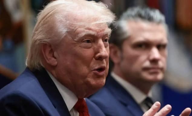 ইরানের জ্বালানি স্থাপনায় হামলা ১০ দিনের জন্য স্থগিত করলেন ট্রাম্প