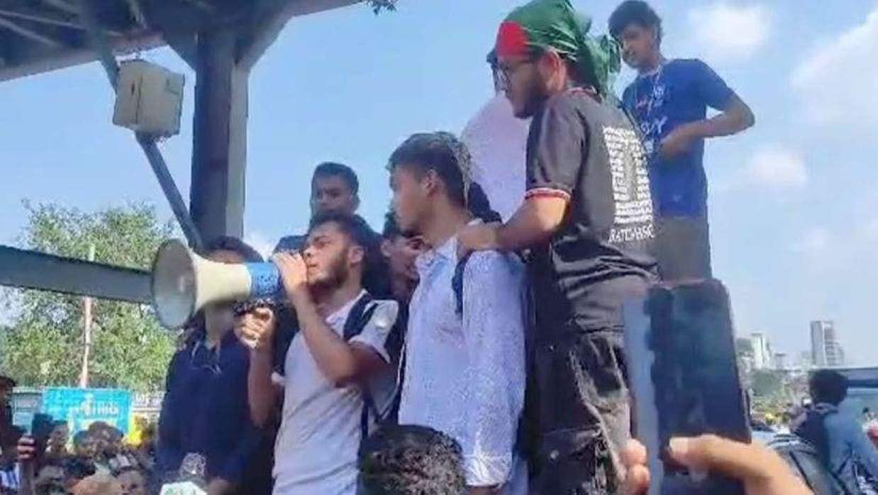 শিক্ষামন্ত্রীর পদত্যাগ দাবিতে বুধবার ‘মার্চ টু শিক্ষা মন্ত্রণালয়’