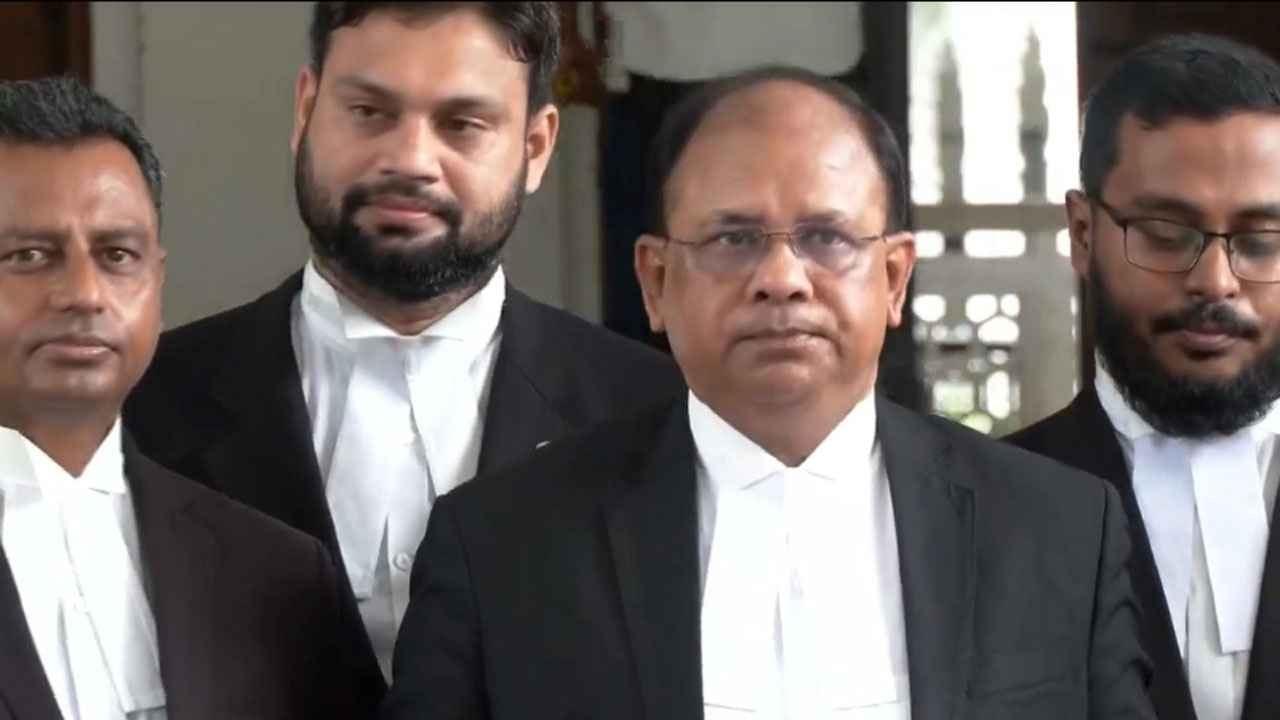 ভারতে শেখ হাসিনার স্ট্যাটাস জানে না বাংলাদেশ: চিফ প্রসিকিউটর