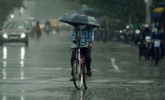 সারাদেশে বজ্রসহ বৃষ্টির আভাস
