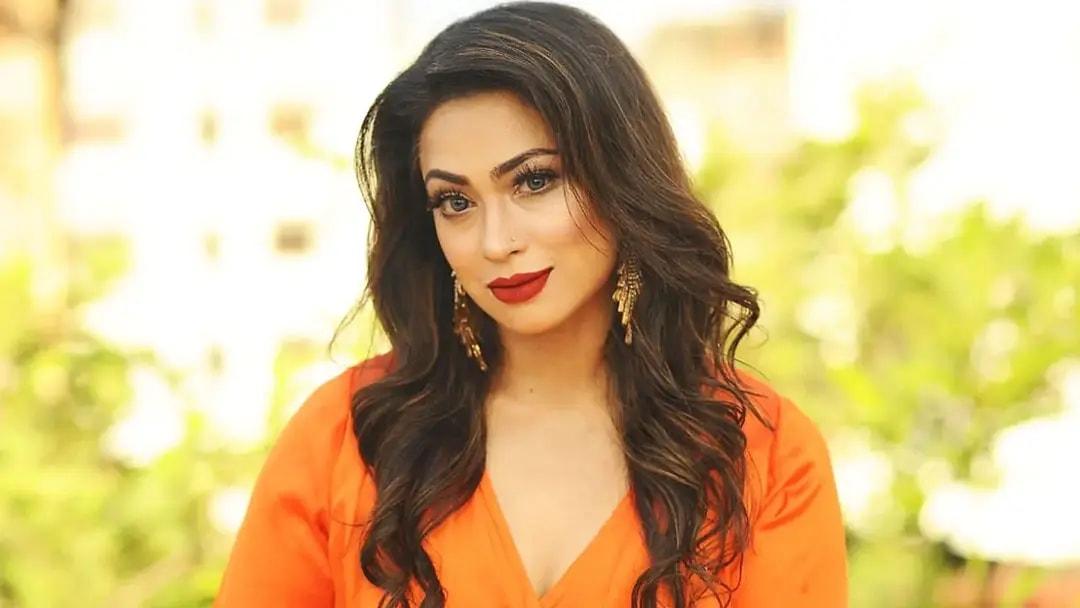 চলচ্চিত্র নিয়ে বিতর্কে অবস্থান পরিষ্কার করলেন পপি