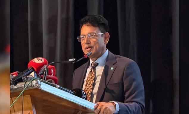 শিক্ষা মন্ত্রণালয়ের সভাকক্ষে আয়োজিত গুণী শিক্ষক সম্মাননা সংক্রান্ত প্রথম স্টিয়ারিং কমিটির সভায় শিক্ষা এবং প্রাথমিক ও গণশিক্ষা মন্ত্রী ড. আ ন ম এহছানুল হক মিলন