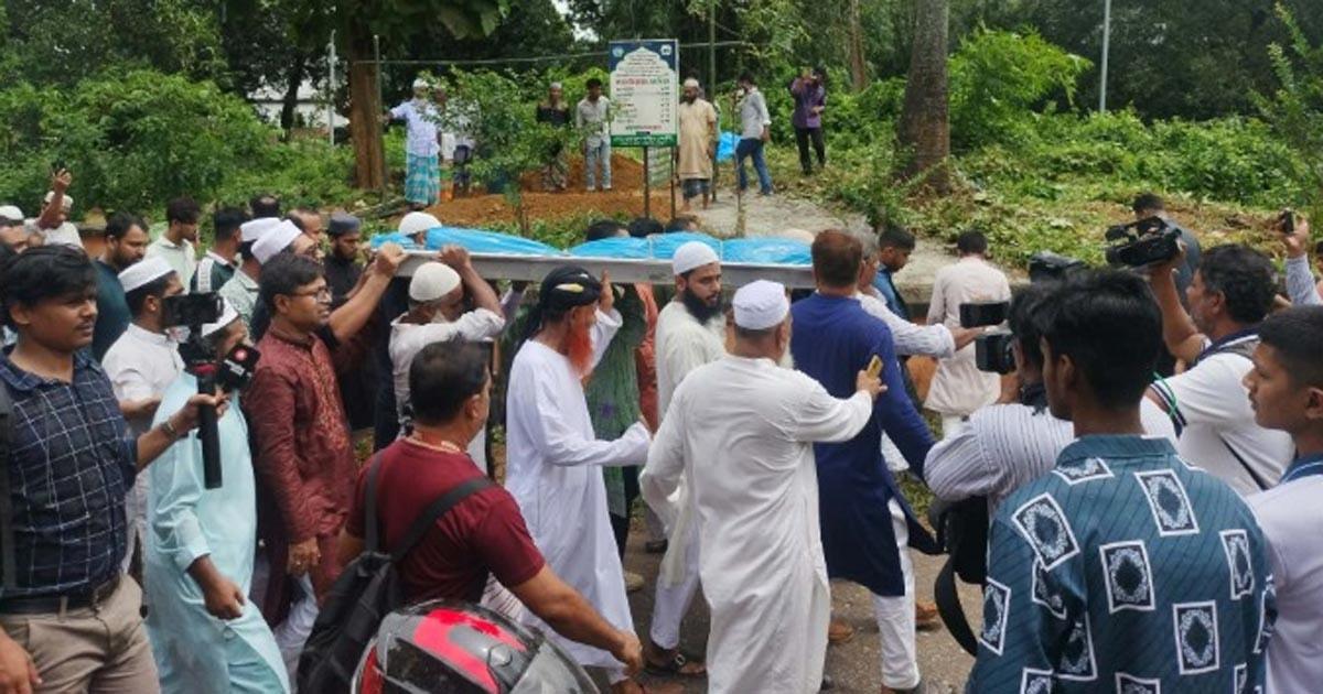 বিশ্ববিদ্যালয় শিক্ষক নাহিদার একমাত্র সন্তান অপ্রতিমের দাফন