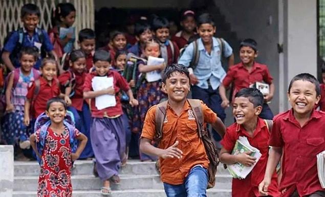 ১০ দিনের টানা ছুটিতে যাচ্ছে শিক্ষাপ্রতিষ্ঠান